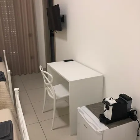 I Papaveri 3* קוריליאנו קלאברו